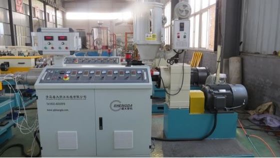 高速PPのPEポリ塩化ビニールの単一の壁は管の生産ラインを波形を付けた