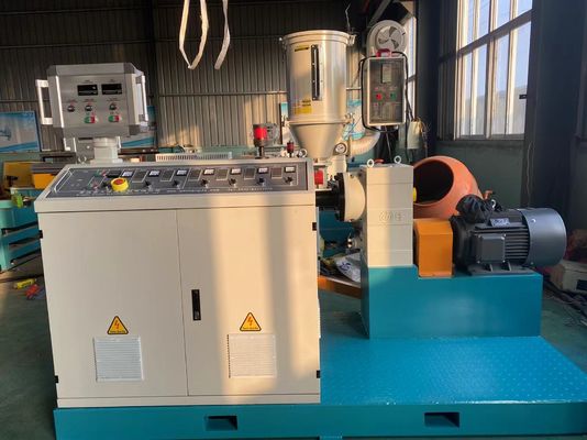 フル オートの管の小さい大口径の HDPE の管の放出ラインに通すこと