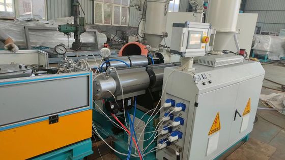 適用範囲が広いプラスチックHDPEの新鮮な空気の倍の壁は管の放出ラインを波形を付けた