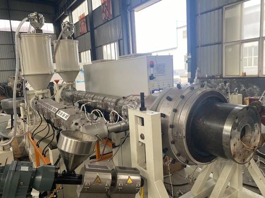 機械を作る3層のHDPEの共押出し給水のHDPEの管の放出ライン