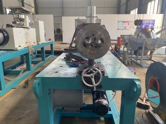 突き出るプラスチック ポリ塩化ビニール水下水圧力電気の水路の管機械を作る