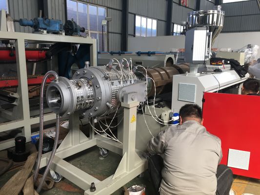 16-630mm プラスチック PVC パイプ押出機ライン