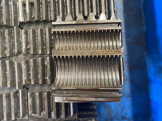HDPEのPEポリ塩化ビニールの単一の壁の電気波形の柔らかいホースの放出の生産ライン