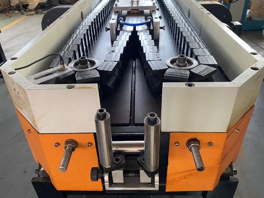 PP PE のプラスチック波形の管はワイヤー袖の単一の壁の波形の管の放出ラインを機械で造ります