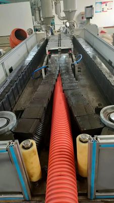 電気二重壁のPE PPポリ塩化ビニール水潅漑の管のための波形の管の放出ライン