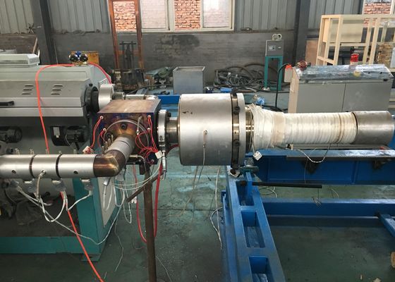 HDPE 800mmは の管の放出の ラインを波形を付けました