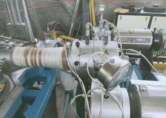 HDPEの管の放出ラインのための機械を作るABBモーター プラスチック ホース