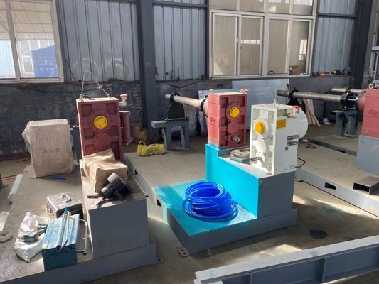 90Kg/H 16-63mmの単一の壁の波形の管の放出ラインPE PPのHDPE