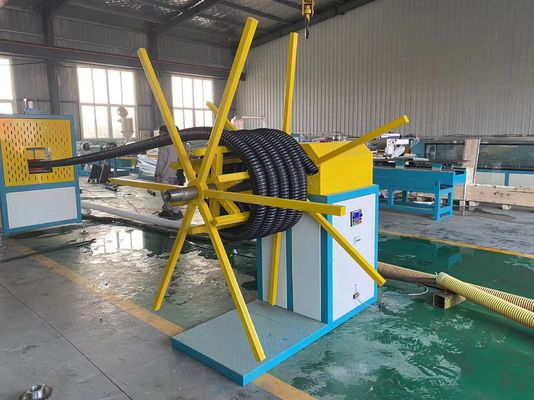 25-100mmのHDPE PPカーボン螺線形の管プラスチック機械生産ライン