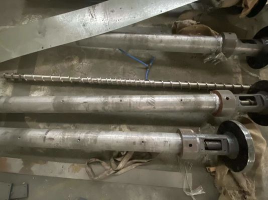 300kg/h単一ねじ押出機機械プラスチックPEの管の生産ライン