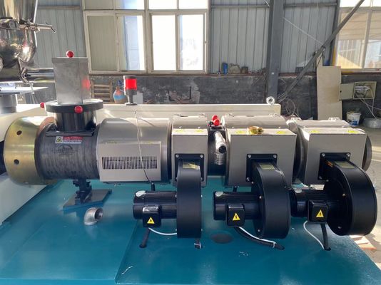 プラスチック ポリ塩化ビニールの管の放出ライン対ねじ押出機機械円錐250kg/Hr