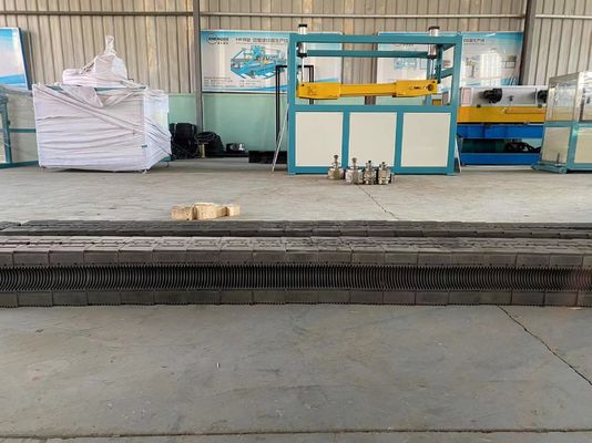 HDPE PPのPEの単一の壁の波形の管のための80-150kg/H単一ねじ押出機機械